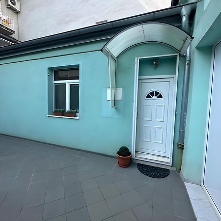 Blue Apartment In City Center, Best Location Братислава Экстерьер фото