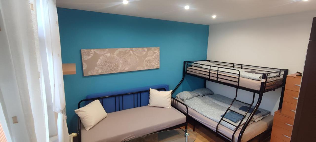 Blue Apartment In City Center, Best Location Братислава Экстерьер фото